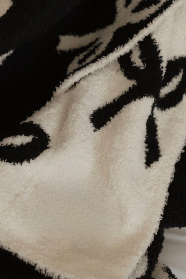 Signature Bow Luxury Blanket