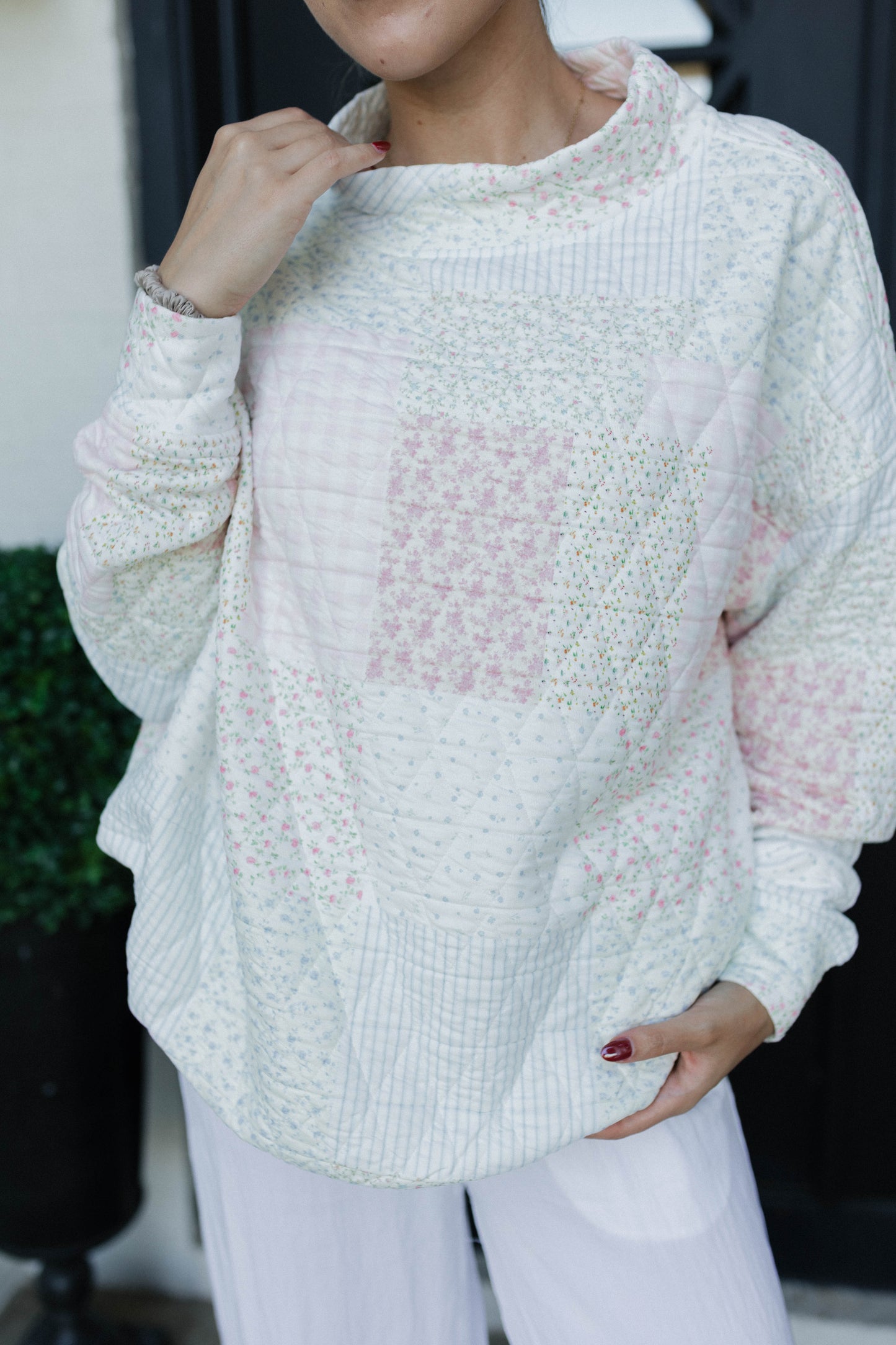 Heirloom Quilt Mockneck